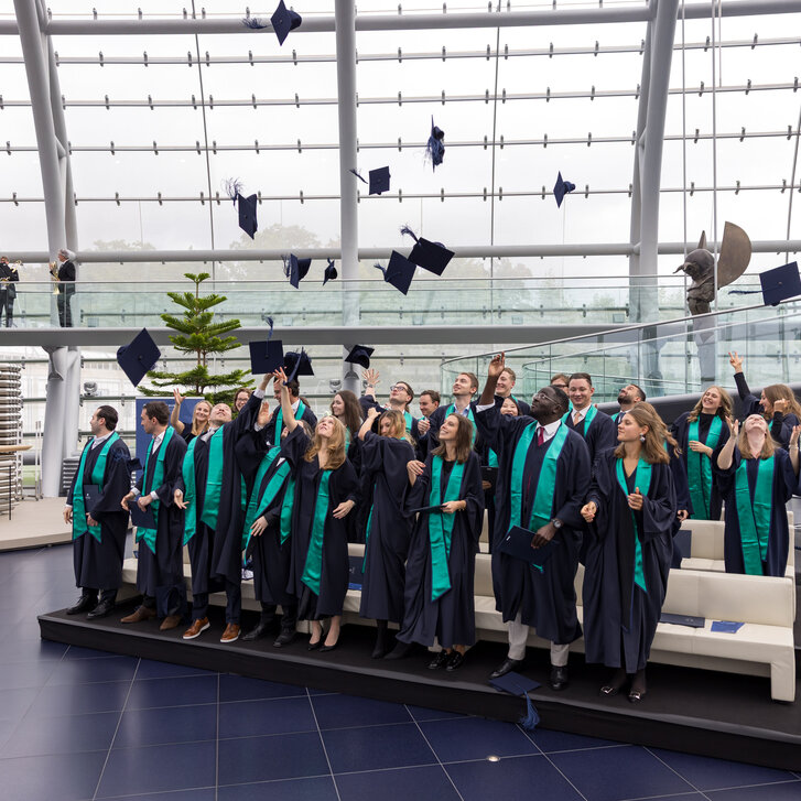 Akademische Feier der Pharmazie-Studierenden an der PMU Akademische Feier der Pharmazie-Studierenden an der PMU